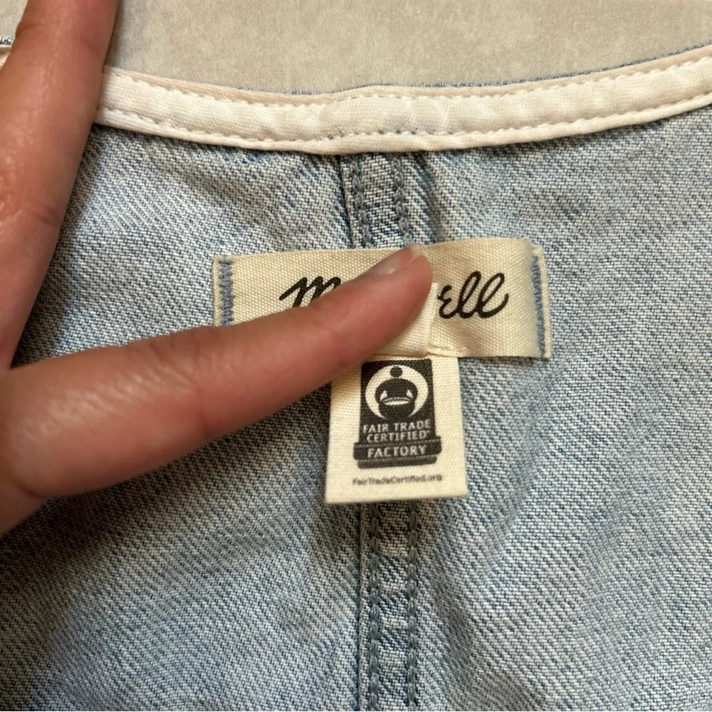 Madewell Women's Denim Scoop Neck Vest in Edmonson Wash 2 / S - Picture 7 of 12